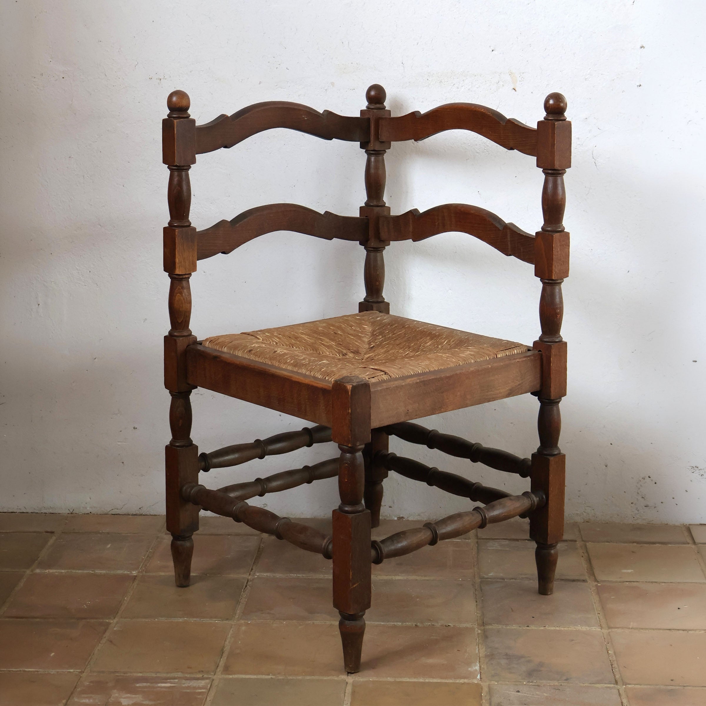 コーナーチェア