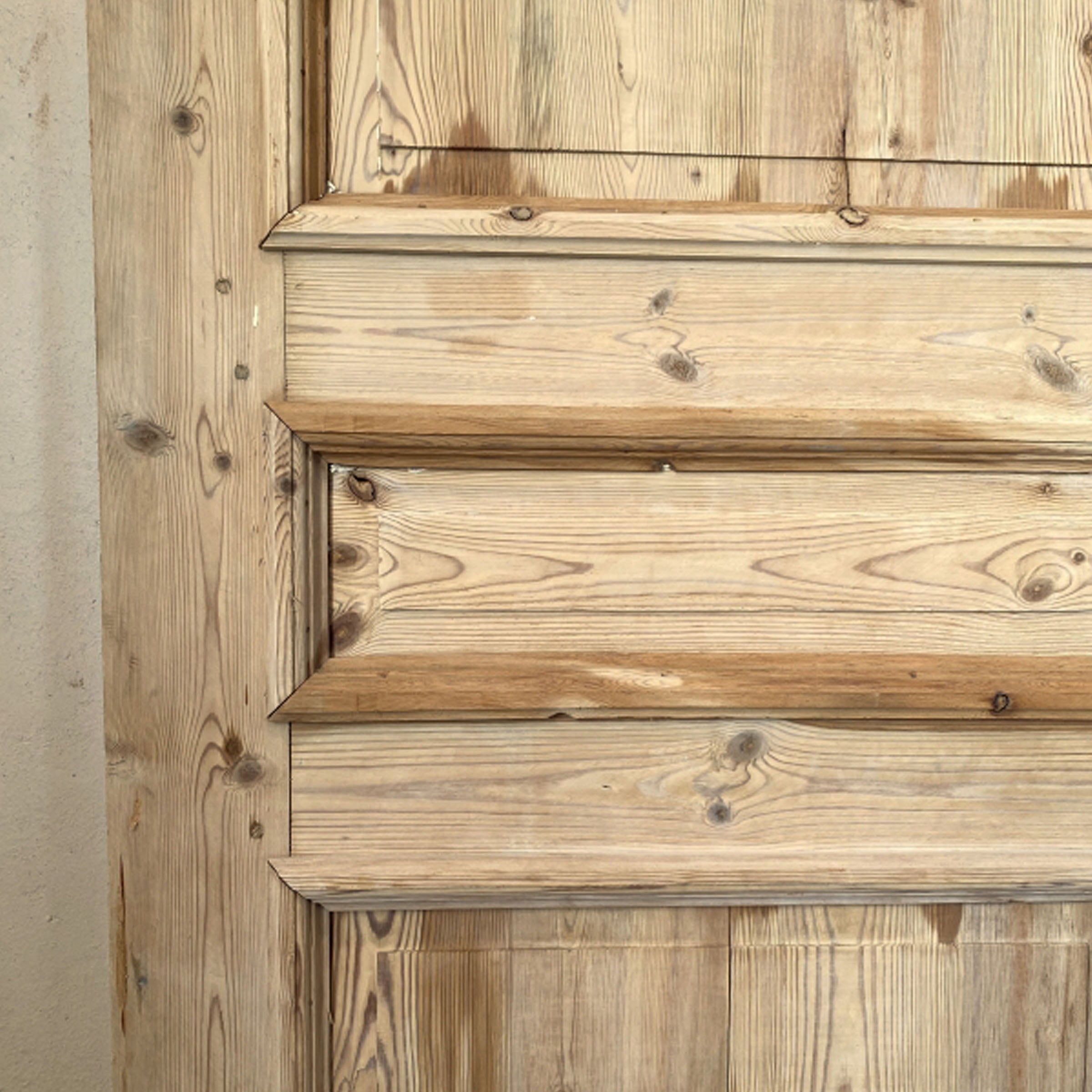 無塗装パネルドア / do-1043